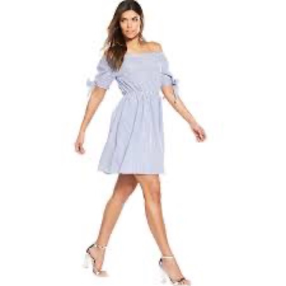 ⭐️guess Consuelo Dress⭐️